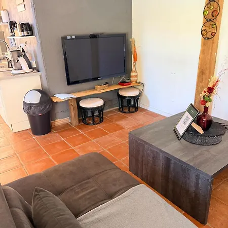 Lo Complet Domaine 2 Maisons Jacuzzi Et Piscine Hébergement de vacances
